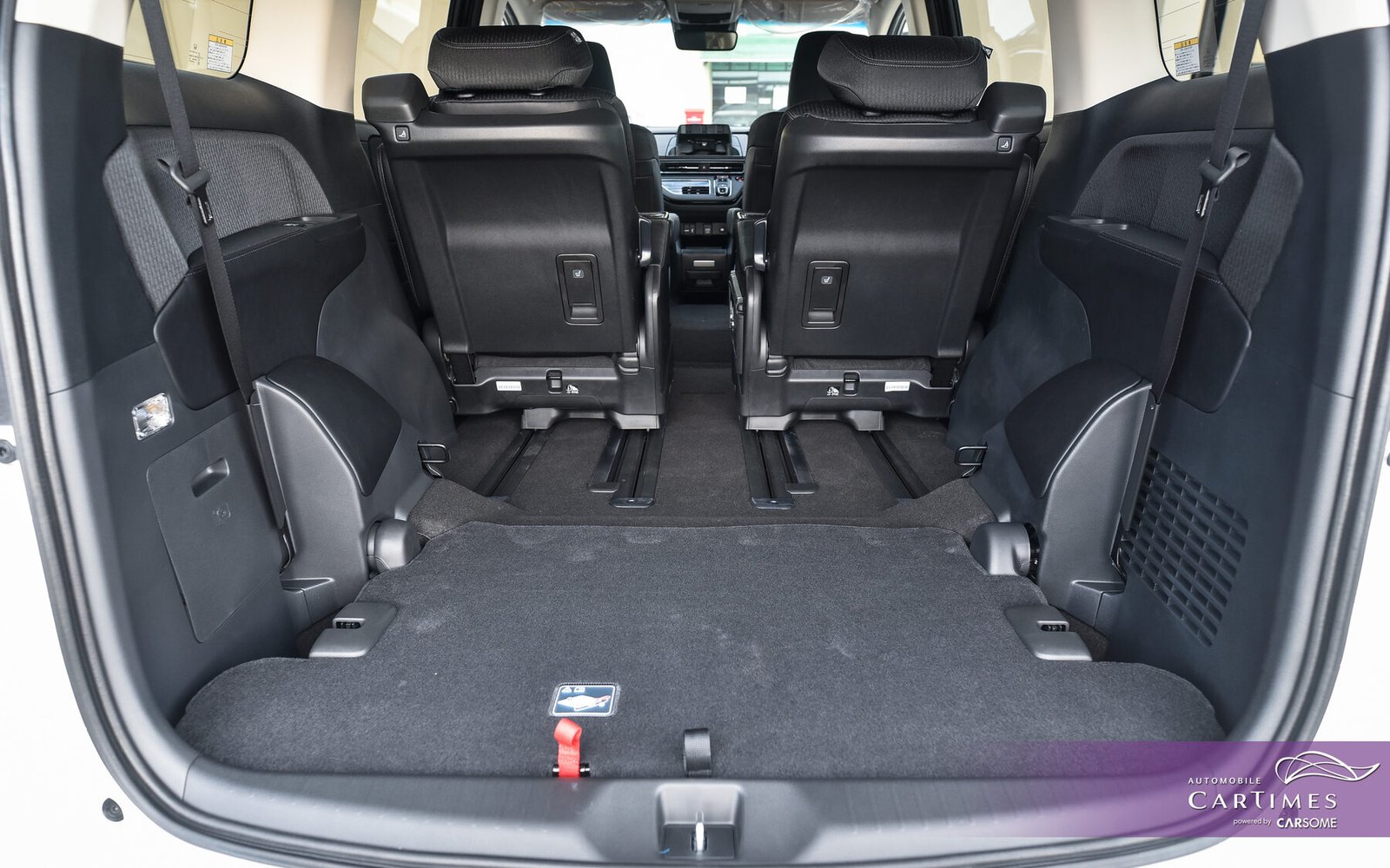 Honda Odyssey 2.0 e:HEV Absolute photo 13